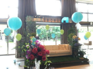 披露宴高砂ソファーバルーン装飾
