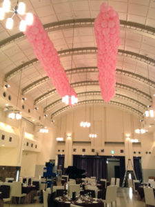 披露宴バルーンドロップ演出